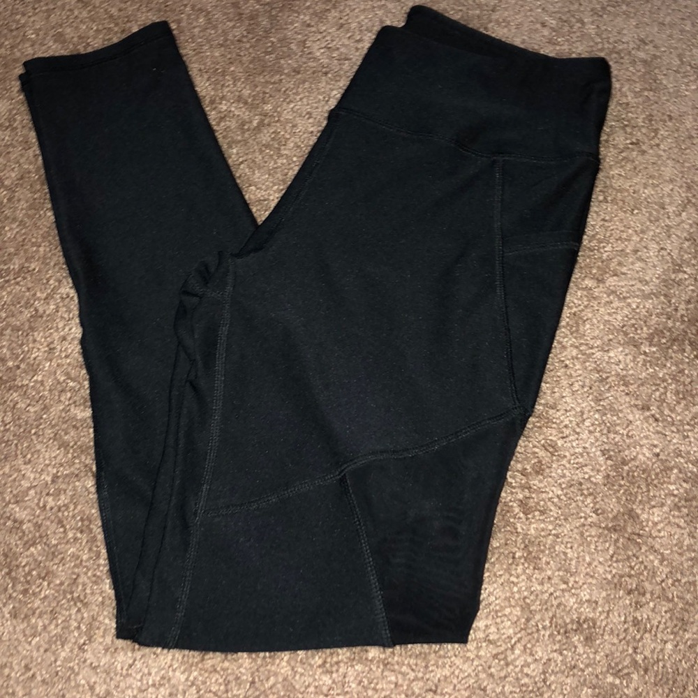 Athletic leggings